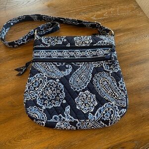 Vera Bradley Triple Zip Hipster in Blue Bandana